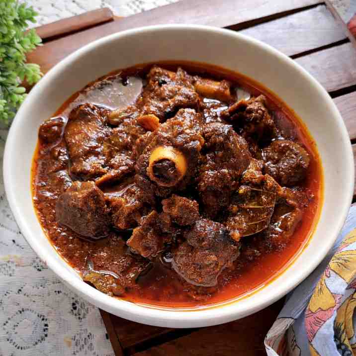 Rewaji Mutton curry piece-With bone (500gms pack)